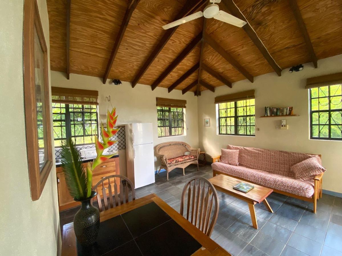 Sea Cliff Eco-Cottages & Gin Distillery Calibishie Bagian luar foto