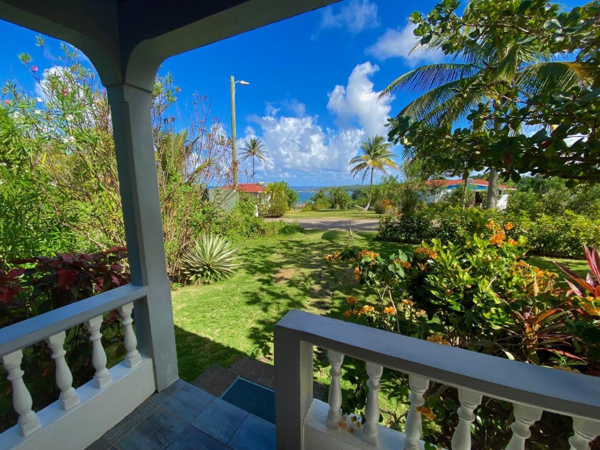 Sea Cliff Eco-Cottages & Gin Distillery Calibishie Bagian luar foto
