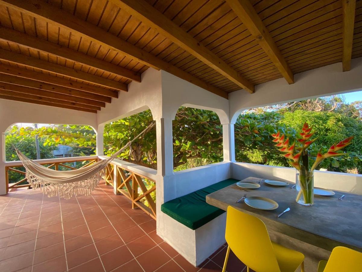 Sea Cliff Eco-Cottages & Gin Distillery Calibishie Bagian luar foto