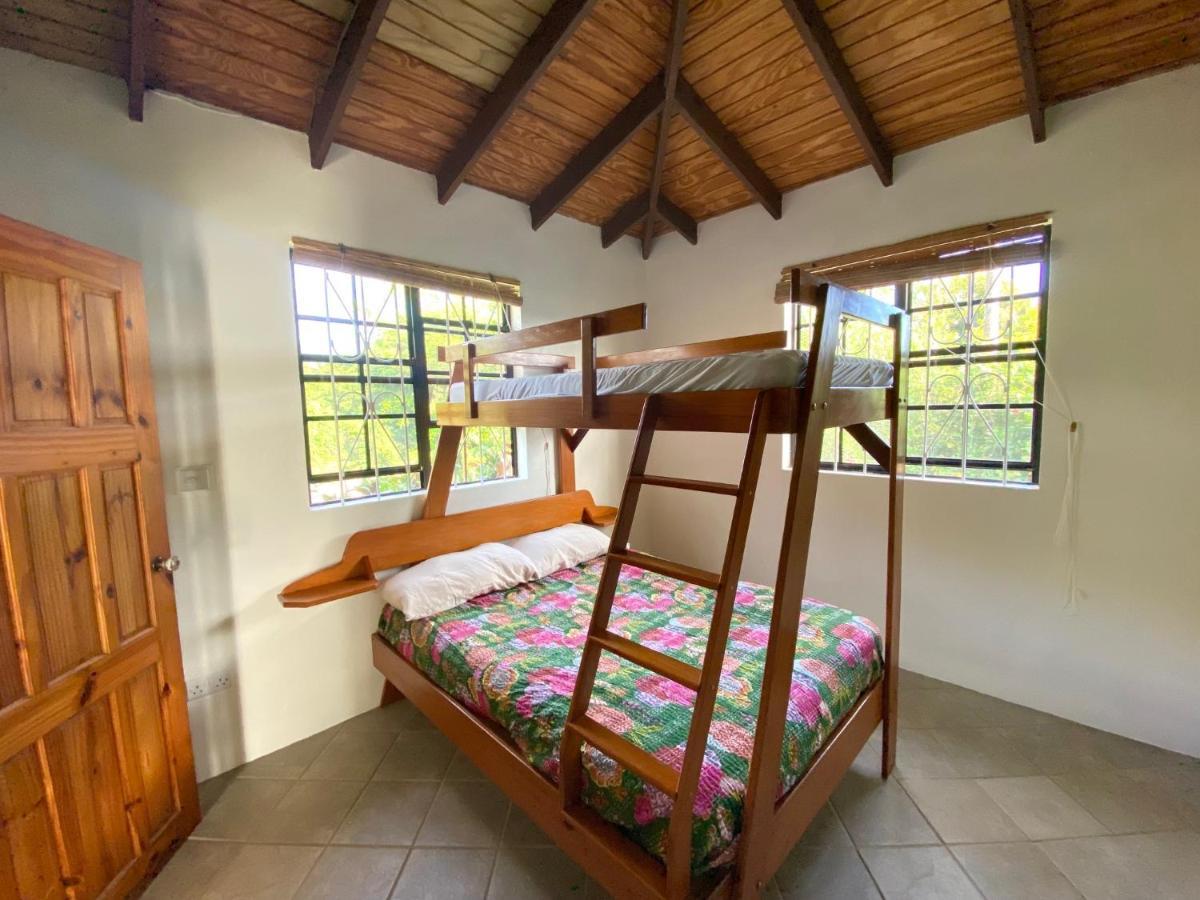 Sea Cliff Eco-Cottages & Gin Distillery Calibishie Bagian luar foto