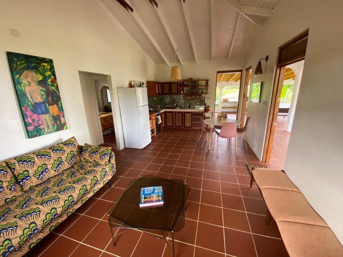 Sea Cliff Eco-Cottages & Gin Distillery Calibishie Bagian luar foto